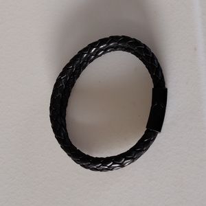 Dark brown double loop braided leather bracelet